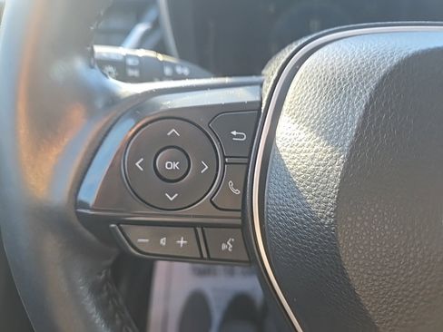 Used 2023 Toyota Corolla Cross XLE image 15