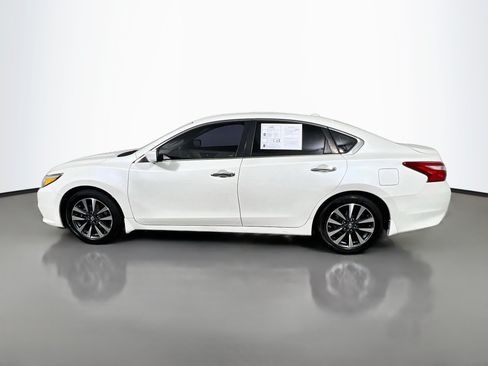 Used 2016 Nissan Altima 2.5 SV FWD image 9