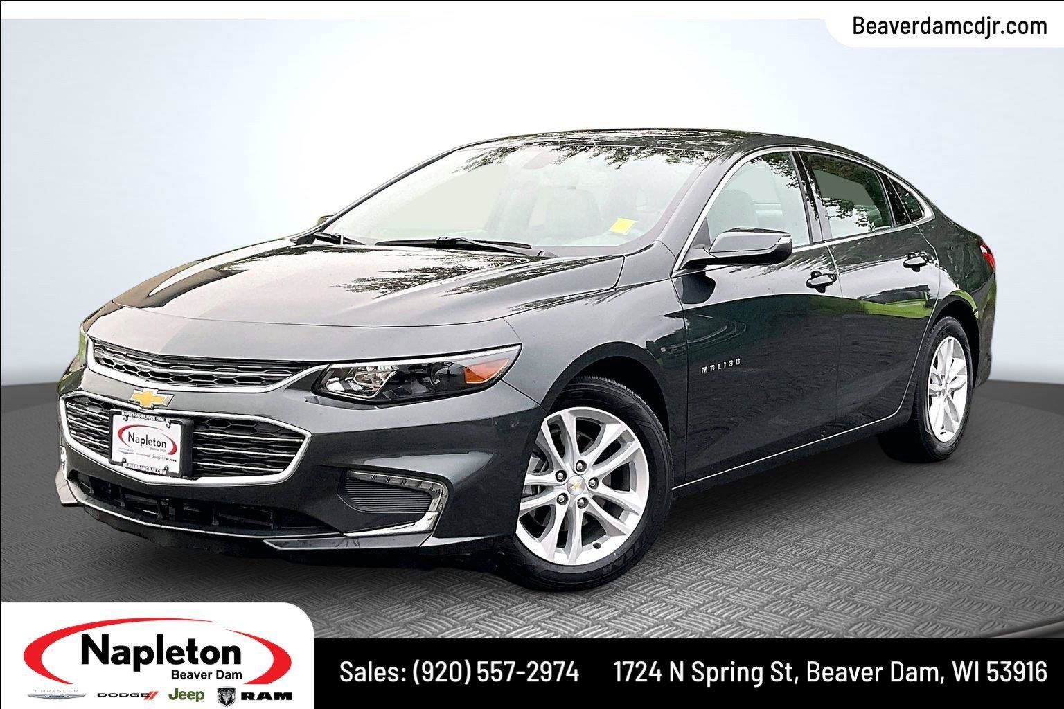 Used 2017 Chevrolet Malibu LT FWD image 1