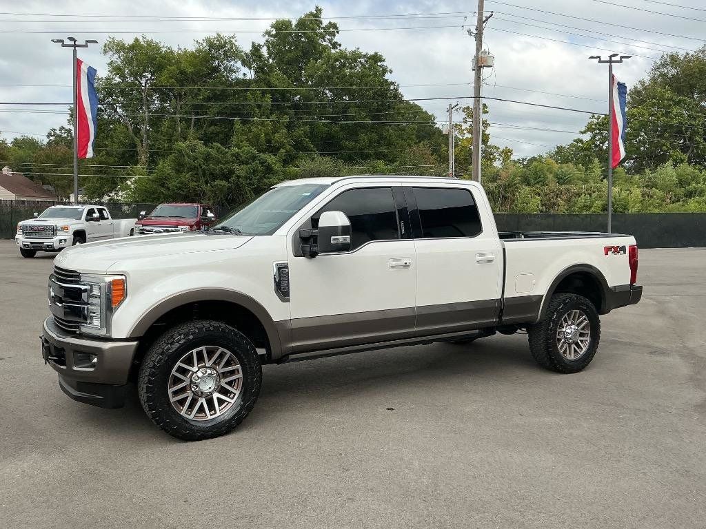 Used 2018 Ford F250 King Ranch w/ King Ranch Ultimate Package AWD/4WD image 3