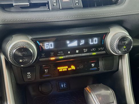 Used 2019 Toyota RAV4 Limited w/ Cold Weather Package image 24