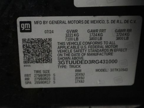 Used 2024 GMC Sierra 1500 SLT w/ SLT Premium Package image 37