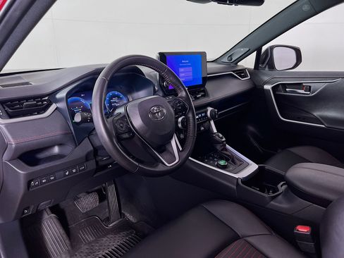 Certified 2025 Toyota RAV4 XSE w/ Weather Package AWD/4WD image 9