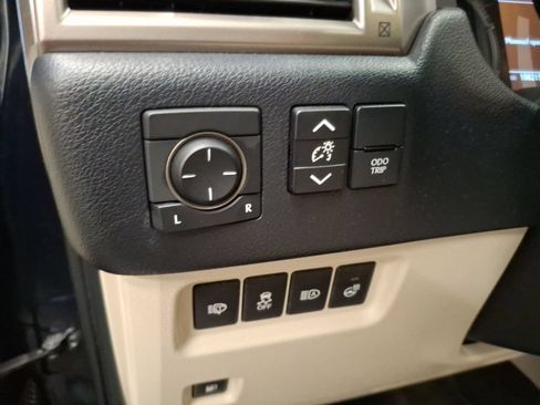 Used 2021 Lexus GX 460 Premium w/ Premium Package AWD/4WD image 17