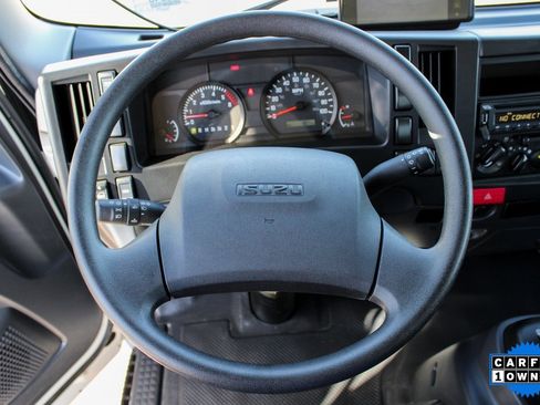 Used 2024 Isuzu NPR HD image 21