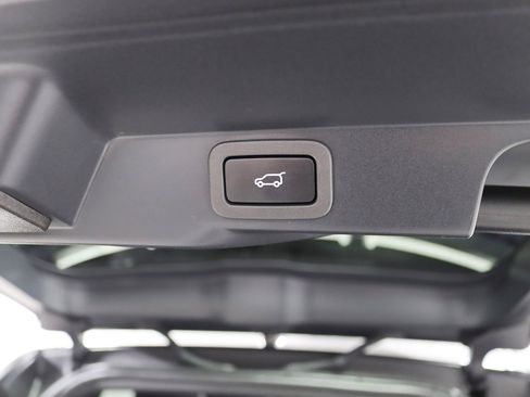 Used 2021 Land Rover Range Rover Sport HSE Silver Edition image 38