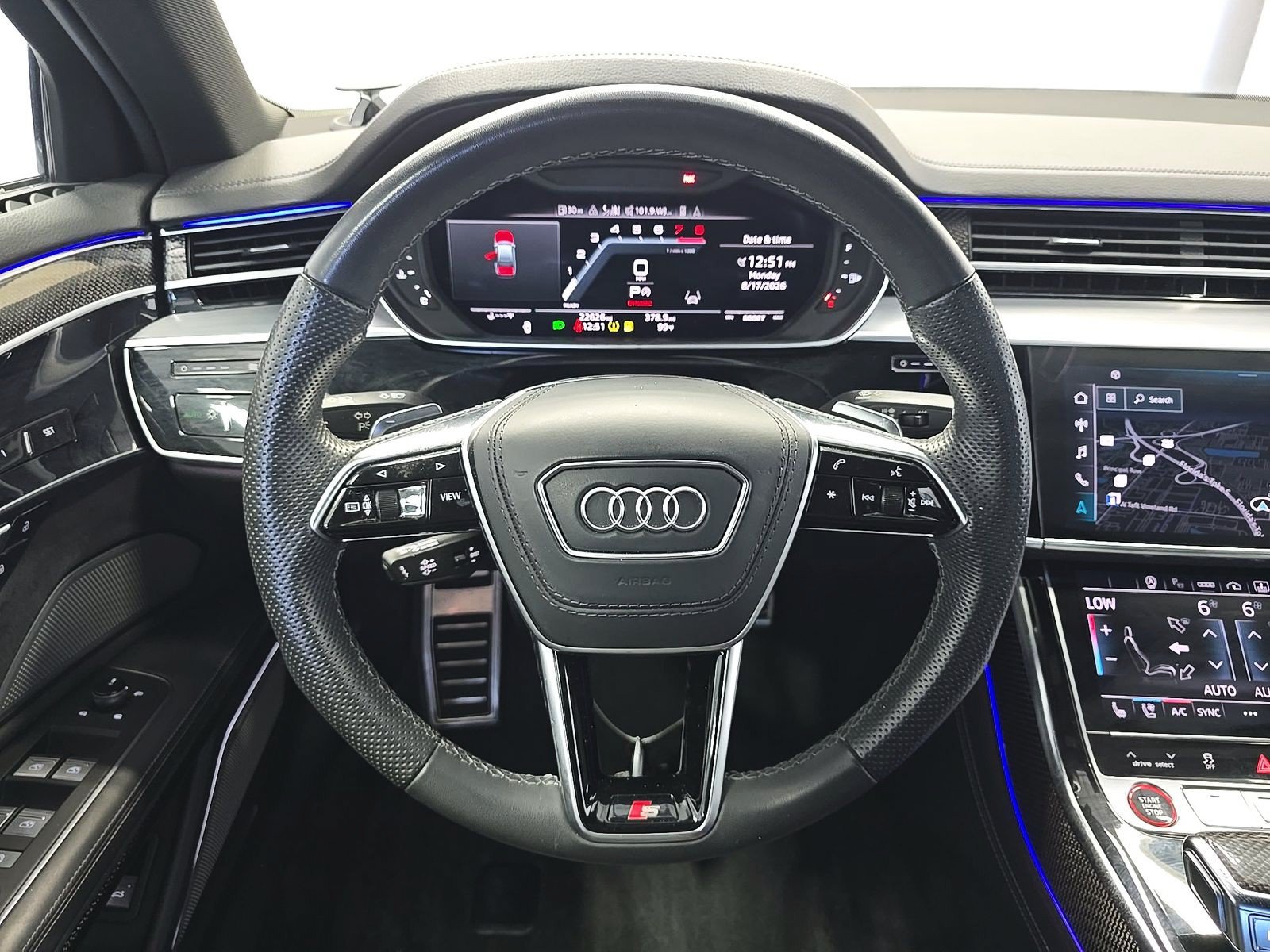 Used 2023 Audi S8 AWD/4WD image 10