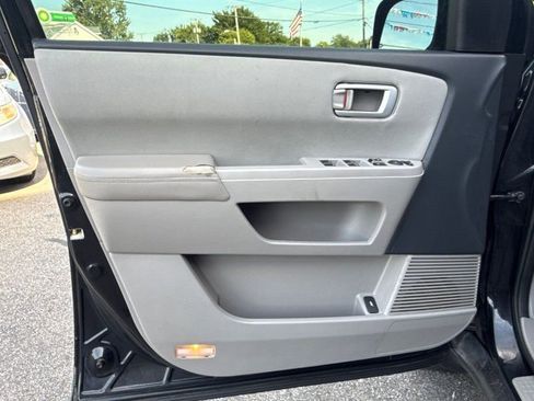 Used 2015 Honda Pilot EX image 12