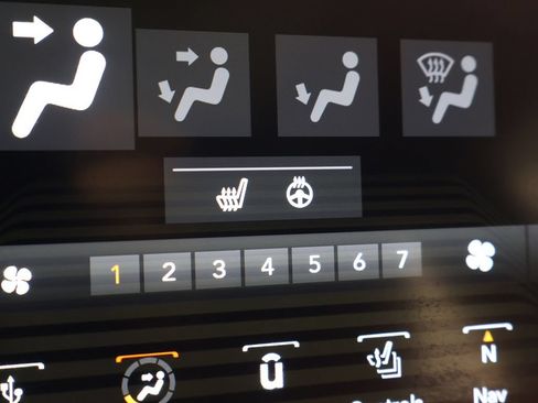 Used 2019 Jeep Cherokee Limited AWD/4WD image 49
