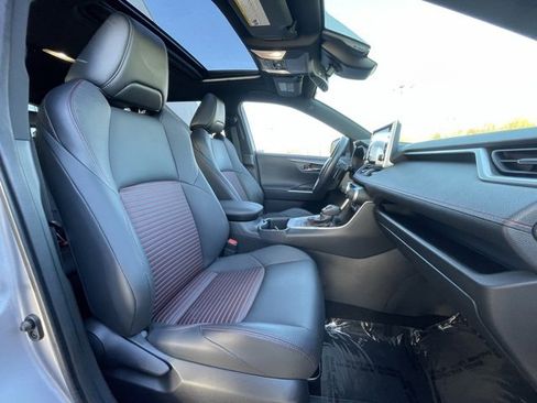 Used 2022 Toyota RAV4 XSE image 30