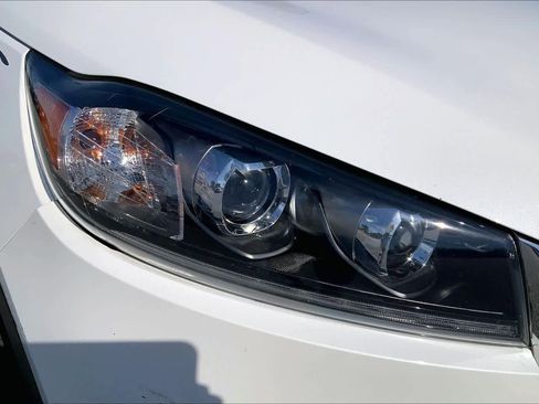 Used 2020 Kia Sorento L FWD image 26