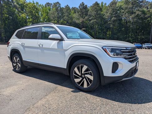 New 2026 Volkswagen Atlas SE AWD/4WD image 2