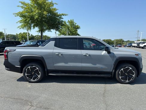 New 2026 Chevrolet Silverado EV LT image 10