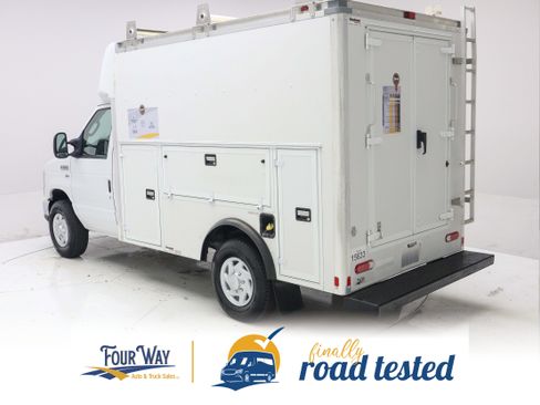 Used 2016 Ford E-350 and Econoline 350 Super Duty w/ Power Windows & Locks Group RWD image 5