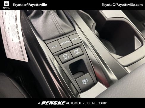 Used 2026 Toyota Camry LE w/ Convenience Package FWD image 32