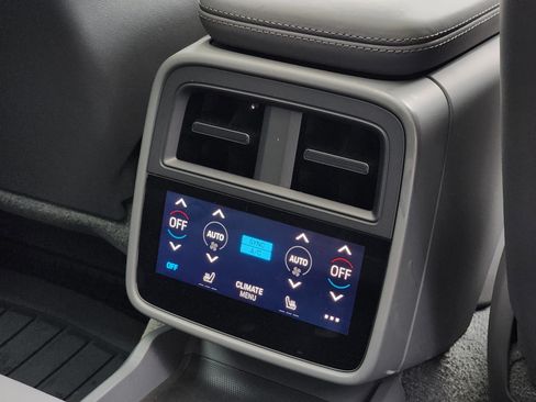 Used 2023 Porsche Taycan 4S image 16