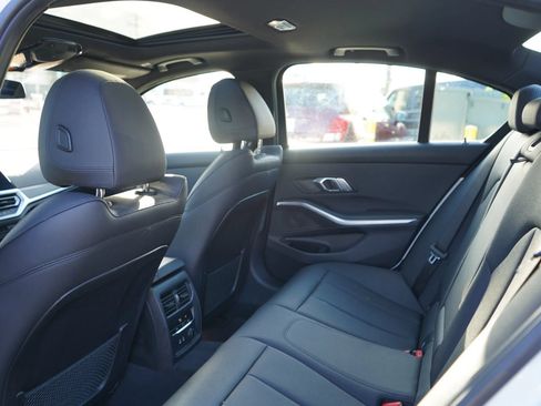 Used 2019 BMW 330i Sedan w/ Convenience Package RWD image 15
