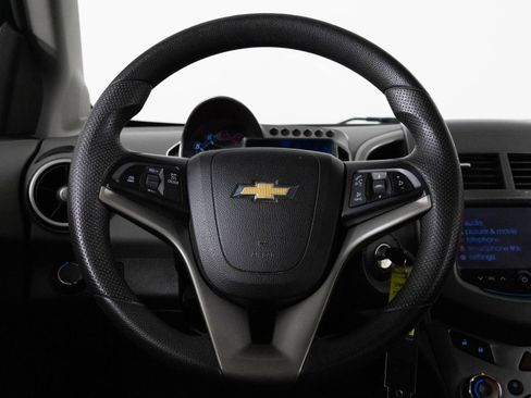 Used 2014 Chevrolet Sonic LT image 27