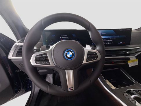 New 2026 BMW X5 xDrive50e w/ M Sport Package AWD/4WD image 11