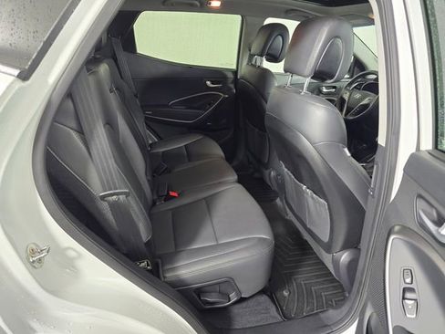 Used 2017 Hyundai Santa Fe Sport image 12