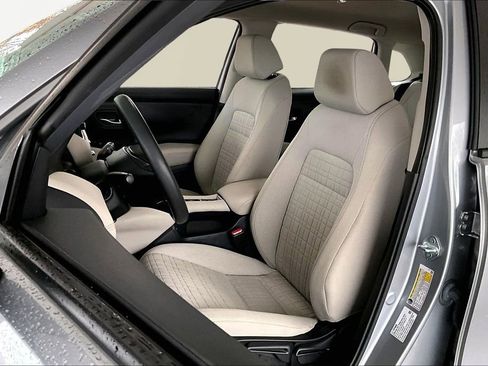 Used 2024 Honda HR-V LX image 17