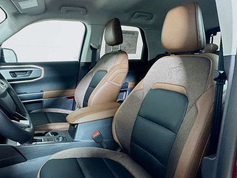 New 2025 Ford Bronco Sport Outer Banks image 7