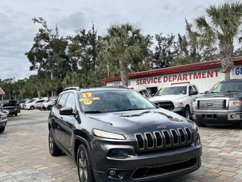 Used 2017 Jeep Cherokee 75th Anniversary image 2
