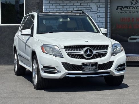Used 2014 Mercedes-Benz GLK 350 4MATIC image 2
