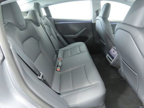 Used 2025 Tesla Model 3 Long Range image 22