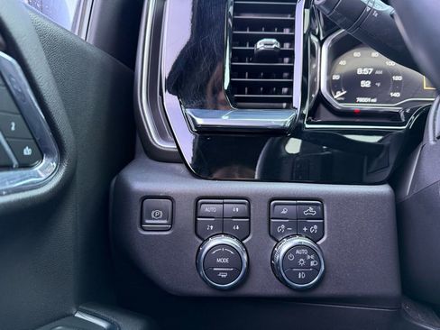 Used 2024 GMC Sierra 1500 SLT w/ SLT Premium Plus Package image 14