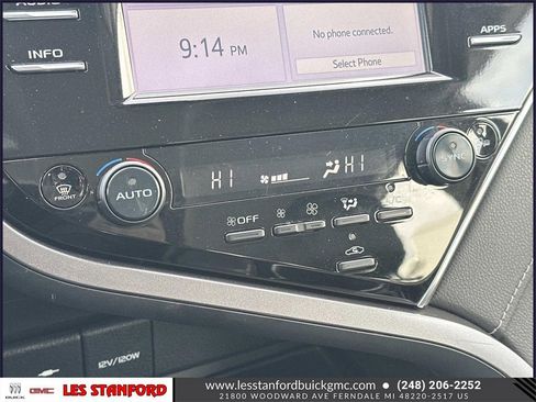 Used 2018 Toyota Camry XSE image 31