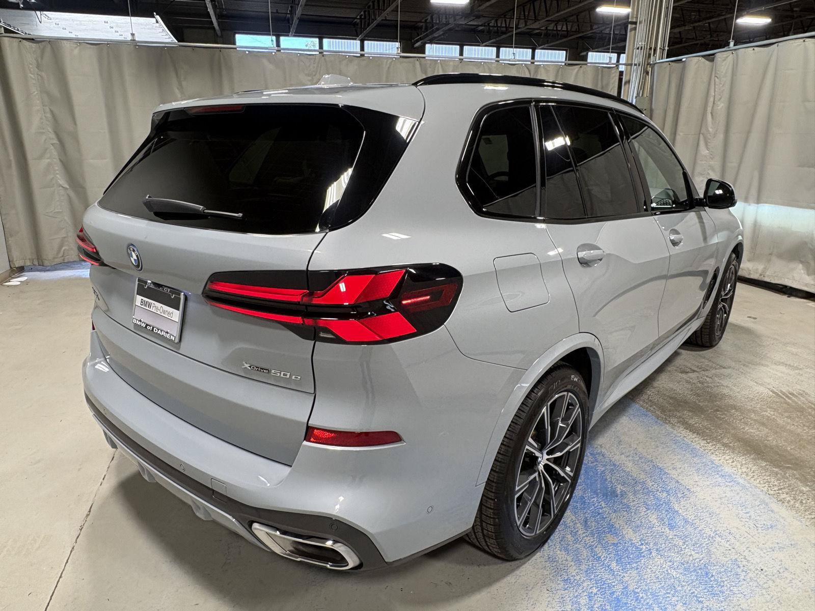 Used 2024 BMW X5 xDrive50e w/ Executive Package AWD/4WD image 17
