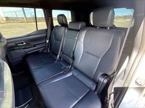 Used 2024 Lexus GX 550 image 20