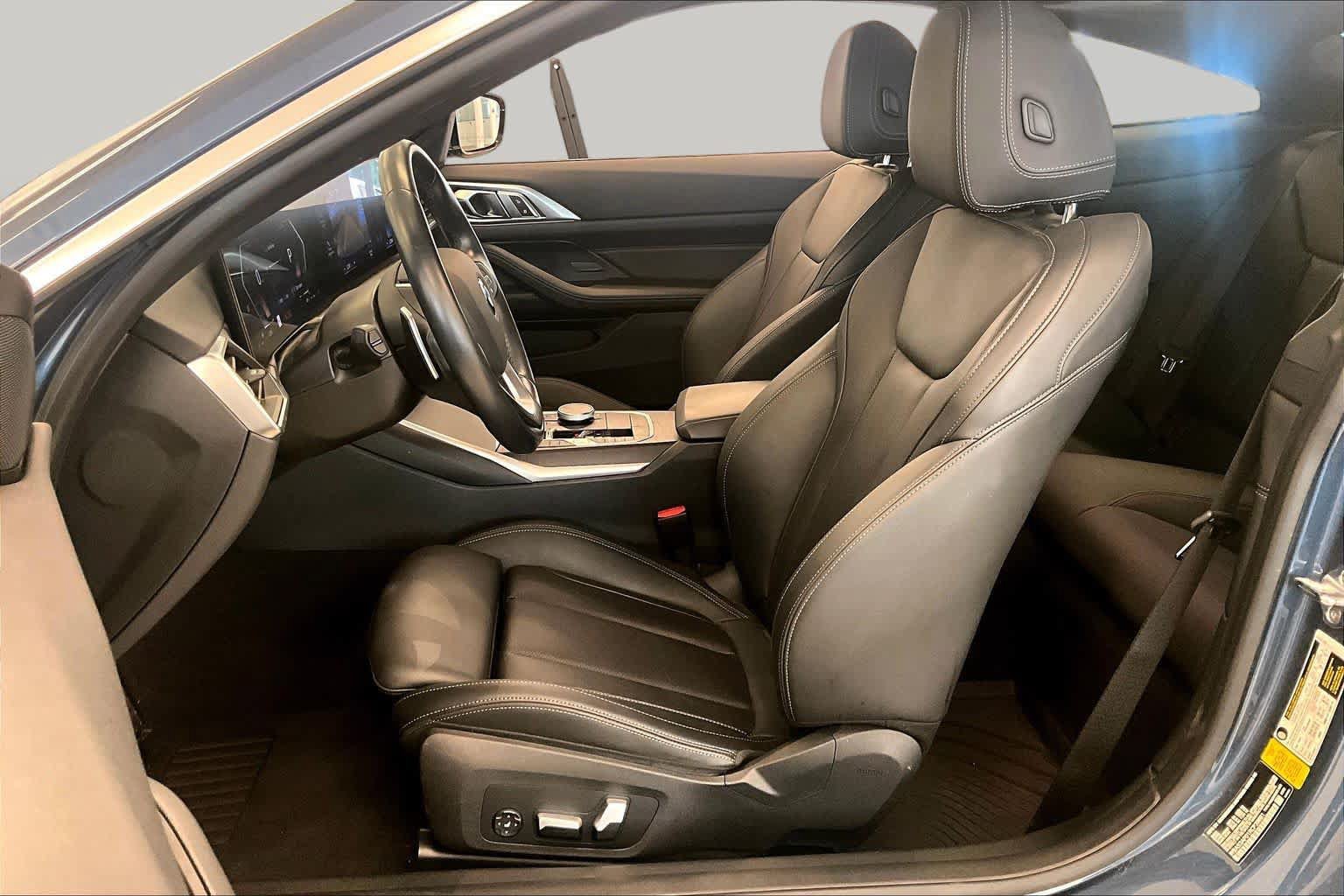Used 2024 BMW 430i Coupe w/ Convenience Package RWD image 7
