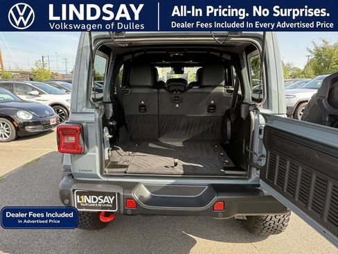 Used 2025 Jeep Wrangler Unlimited Rubicon AWD/4WD image 15