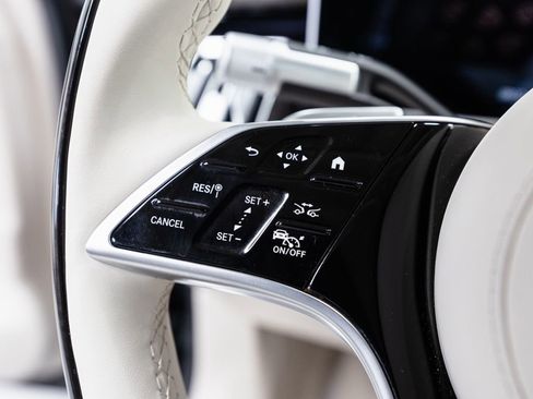 Certified 2024 Mercedes-Benz Maybach S 580 4MATIC image 11