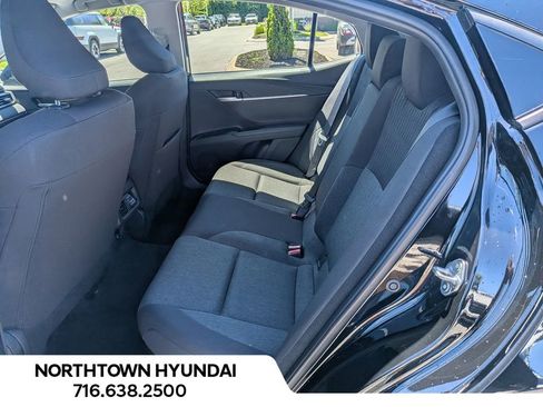 Used 2025 Toyota Camry LE AWD/4WD image 28
