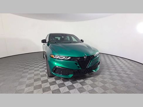 New 2026 Alfa Romeo Tonale w/ Active Assist Package AWD/4WD image 37