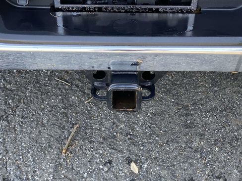 Used 2024 Chevrolet Silverado 1500 LTZ image 9