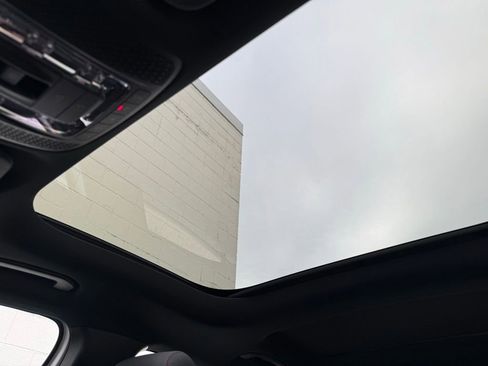 New 2026 Mercedes-Benz GLA 35 AMG 4MATIC image 32