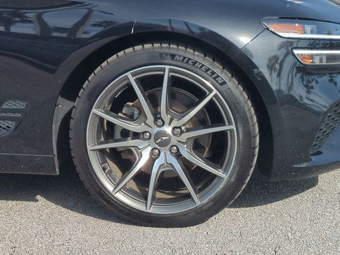 Used 2023 Genesis G70 2.0T image 10