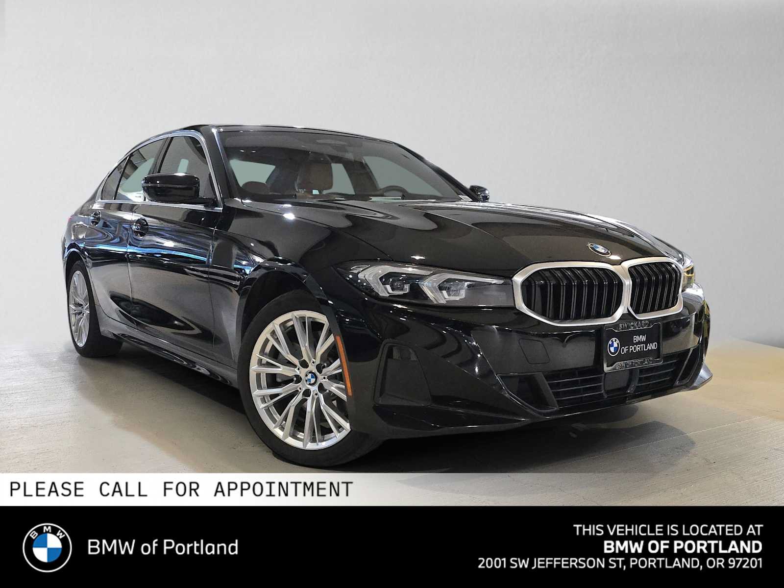 Used 2024 BMW 330i xDrive Sedan w/ Premium Package AWD/4WD image 1