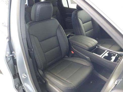 New 2026 Chevrolet Traverse LT w/ Driver Confidence Package AWD/4WD image 28