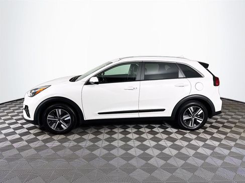 Certified 2022 Kia Niro LXS image 4