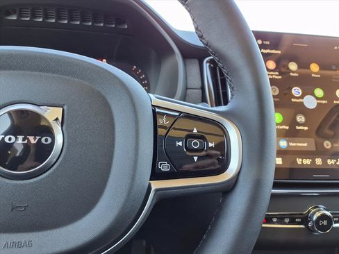 New 2026 Volvo XC90 B5 Plus w/ Protection Package Premier image 16