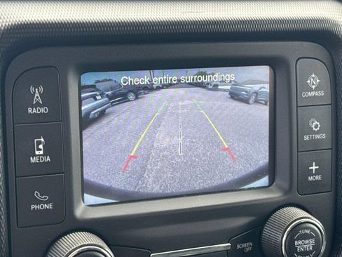 Used 2019 Jeep Wrangler Unlimited Sport S AWD/4WD image 28