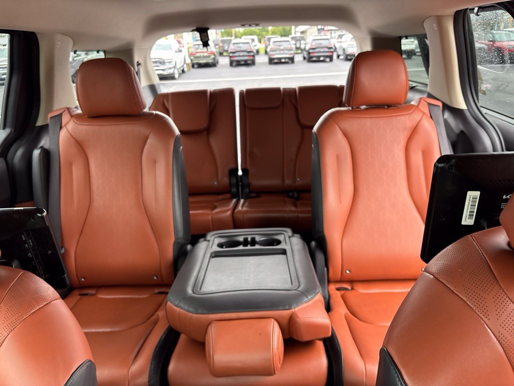 Used 2024 Kia Carnival SX FWD image 26