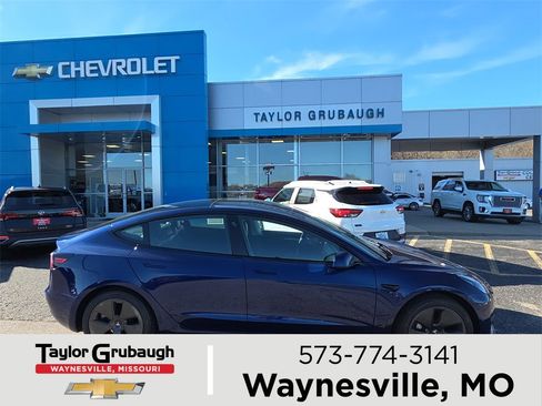 Used 2023 Tesla Model 3 Standard Range image 1