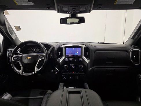 Used 2019 Chevrolet Silverado 1500 LTZ image 2