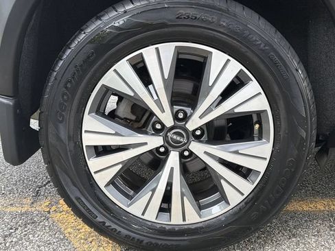 Certified 2023 Nissan Rogue SV w/ SV Premium B Package AWD/4WD image 12